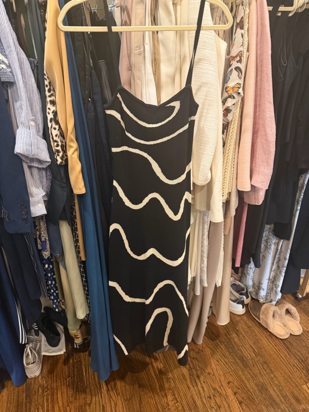 Commense -Black and White Knit Midi